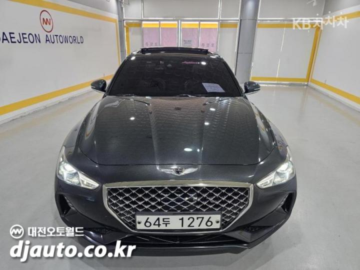 Genesis G70 2.0T AWD Supreme 3
