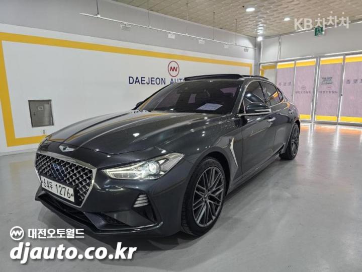 Genesis G70 2.0T AWD Supreme 4