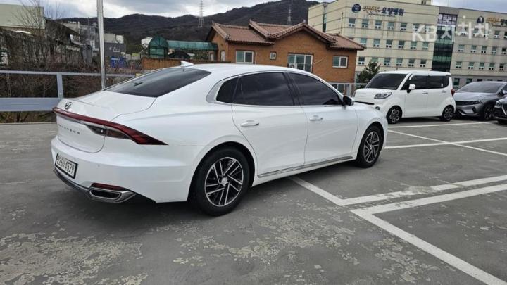 Hyundai Grandeur LPi 3.0 Premium 5