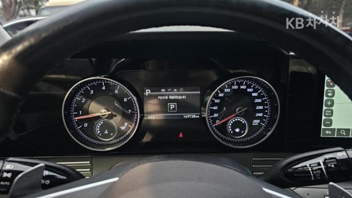 Hyundai Grandeur LPi 3.0 Premium 10