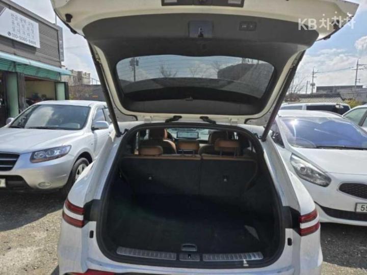 Genesis GV70 Gasoline 2.5T 2WD 9