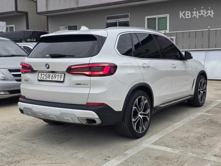 BMW X5 G05 xDrive 30d xLine 5
