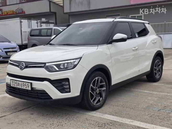 KG Mobility (Ssangyong) Tivoli Gasoline V3 2WD Base Type