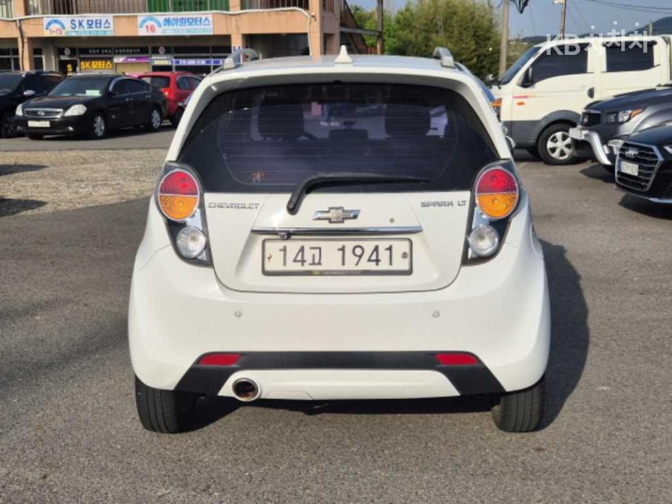 Chevrolet Spark — miniaturë 15