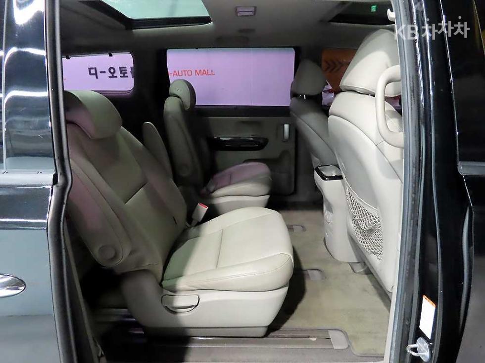 2015 - kia carnival