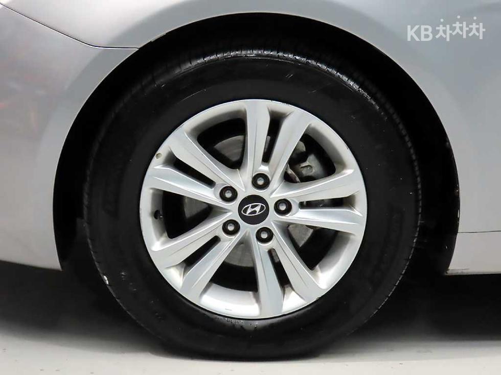 Hyundai Sonata — miniaturë 20