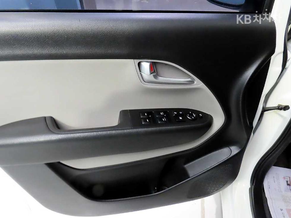 2020 - kia ray