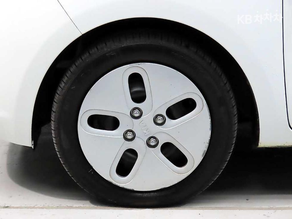 2021 - kia ray