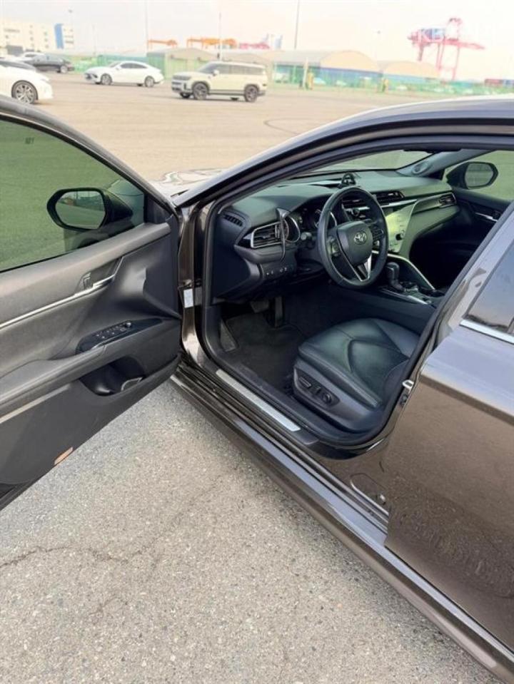 Toyota Camry XV70 2.5 Base Type 5