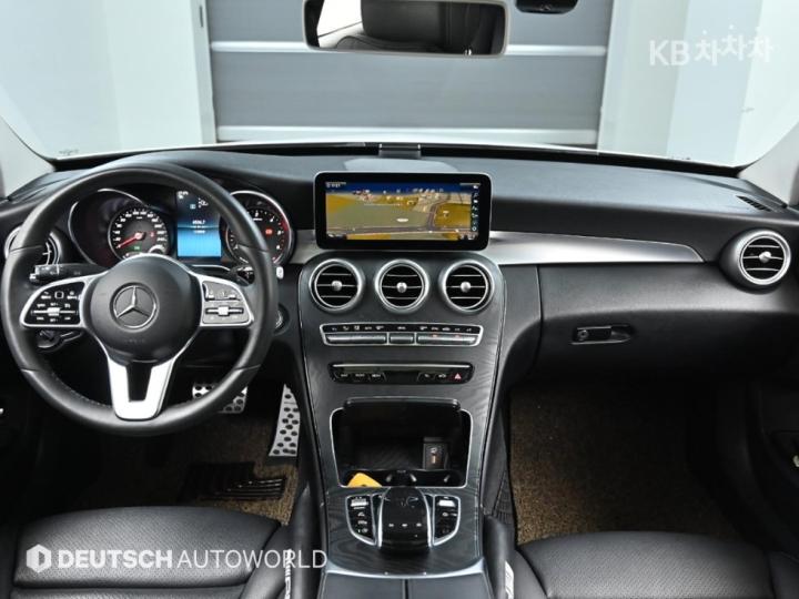 Mercedes-Benz C-Class C220d Avantgarde W205 8