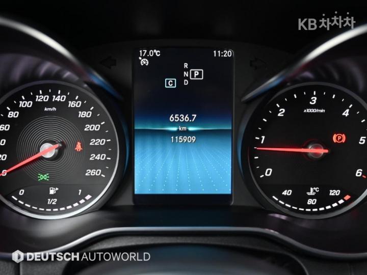 Mercedes-Benz C-Class C220d Avantgarde W205 9