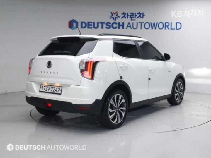 KG Mobility (Ssangyong) Tivoli Gasoline V5 2WD Base Type 3
