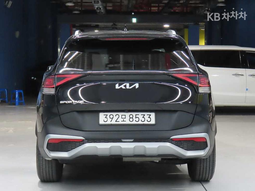 2022 - kia sportage