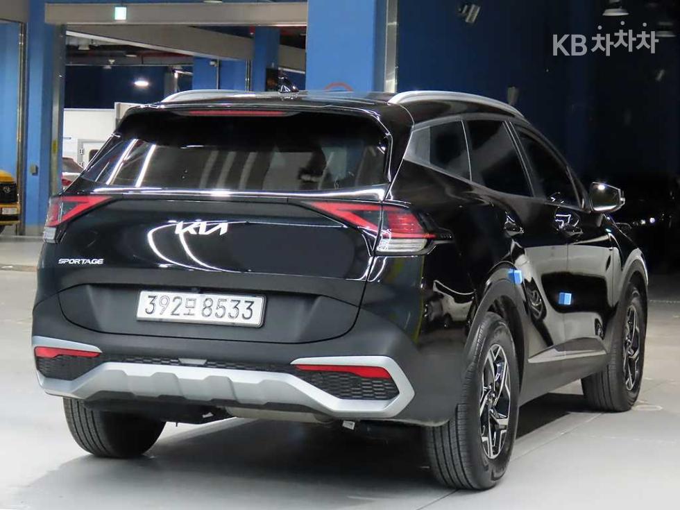 2022 - kia sportage