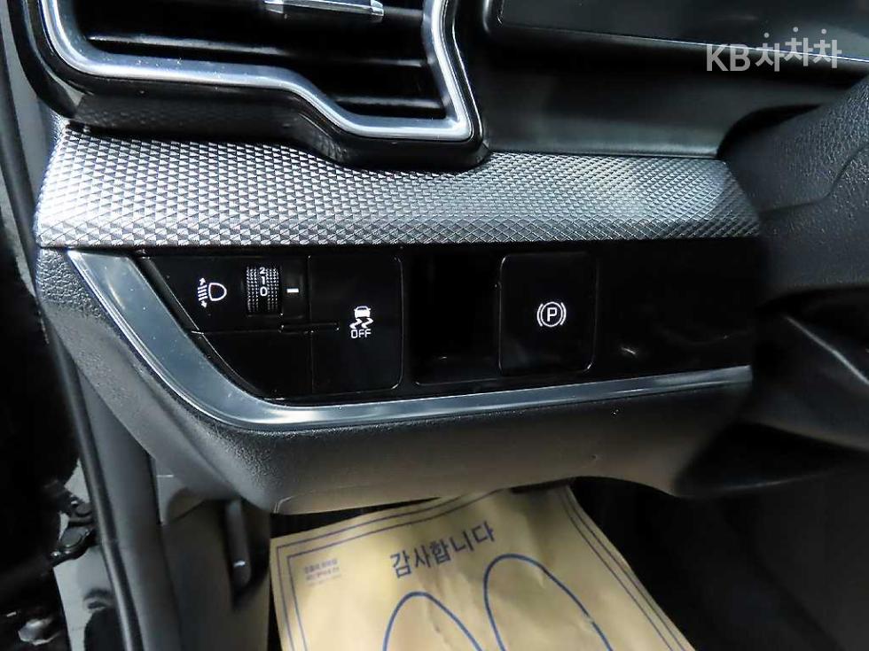 2022 - kia sportage