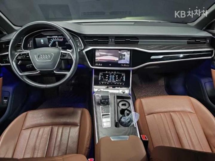 Audi A6 C8 45 TFSI Premium 6