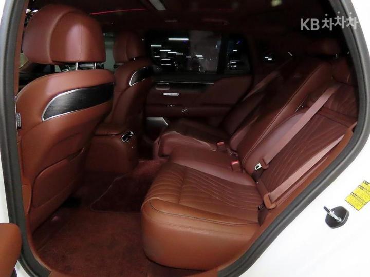 Genesis G90 RS4 3.5T AWD Base Type 8