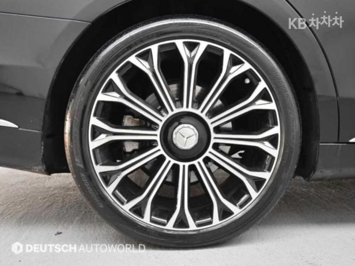 Mercedes-Benz S-Class New S560L 4MATIC 6