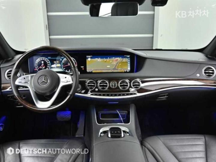 Mercedes-Benz S-Class New S560L 4MATIC 8