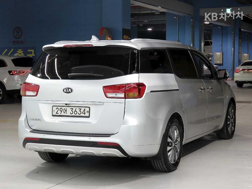 2016 - kia carnival
