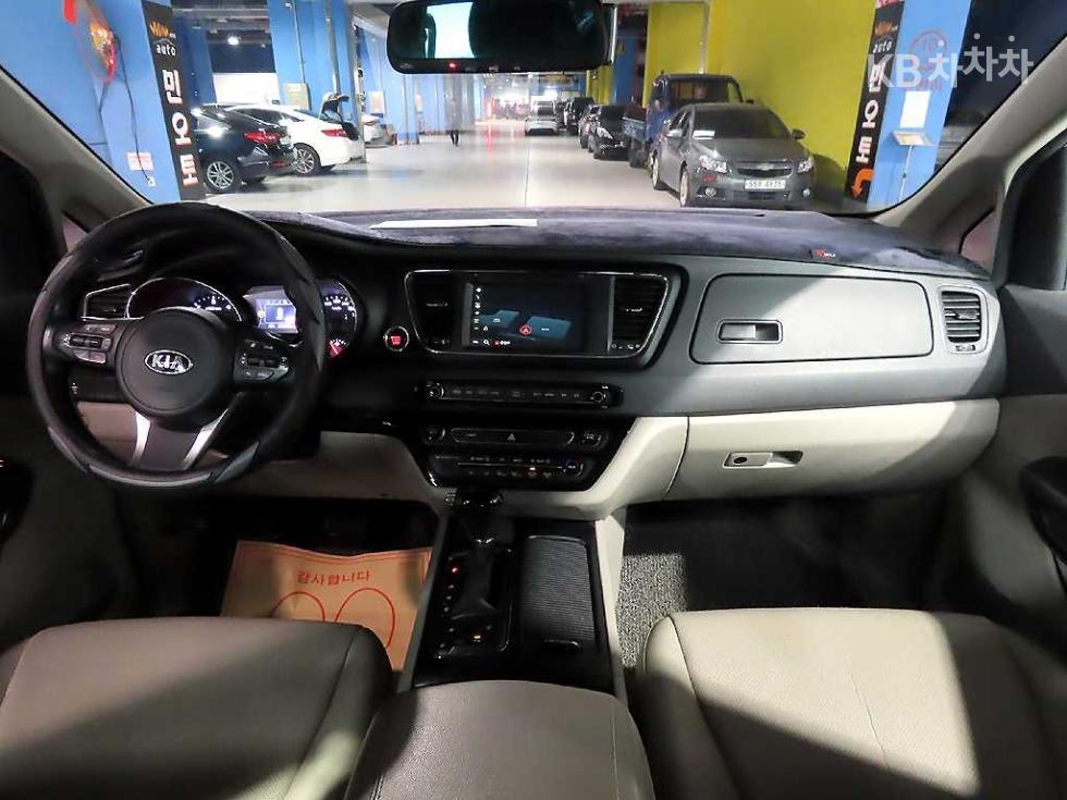 2016 - kia carnival