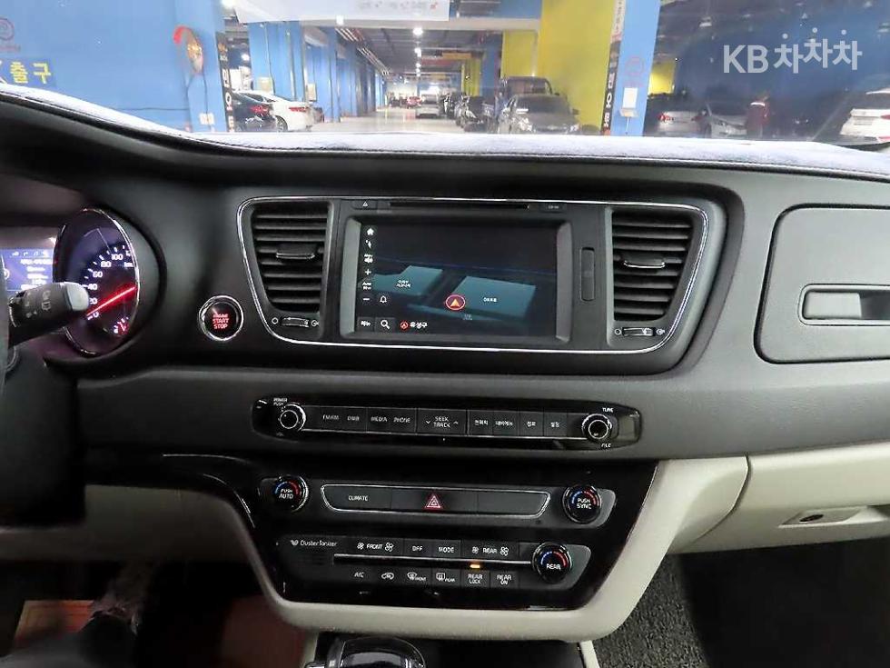 2016 - kia carnival