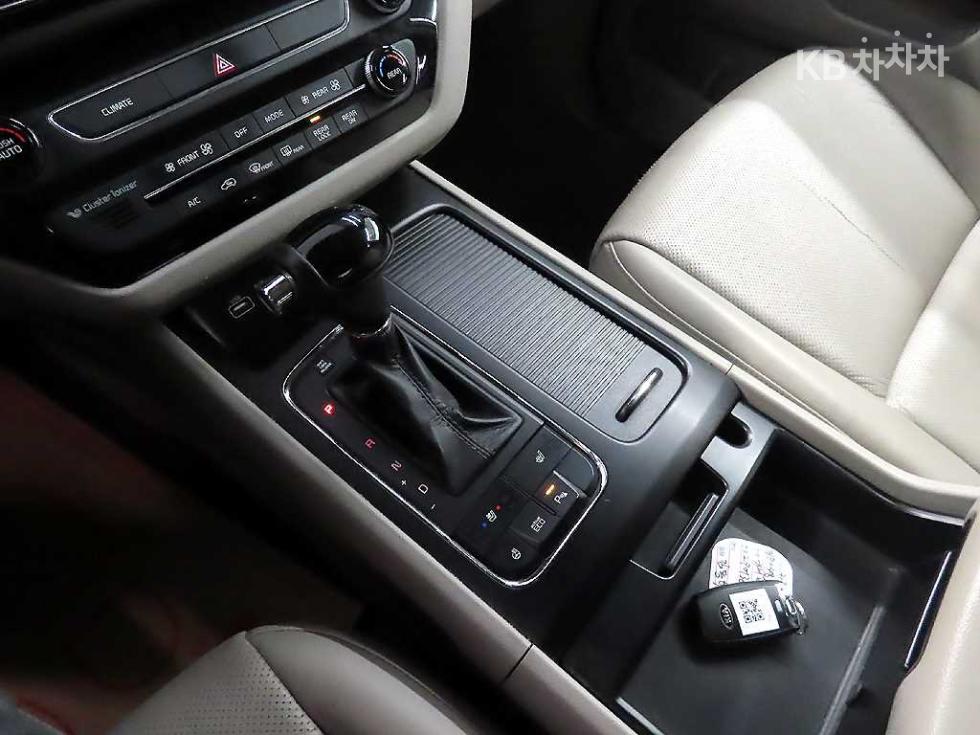 2016 - kia carnival