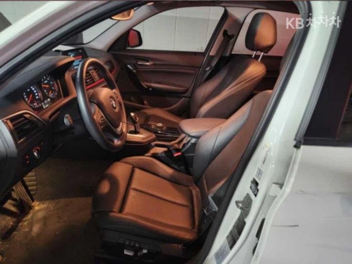BMW 1 Series New 118d Sport Base Type 7