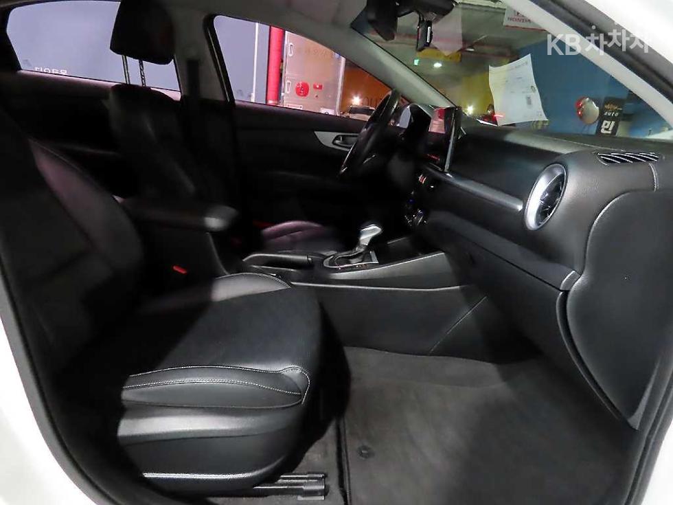 2022 - kia k3