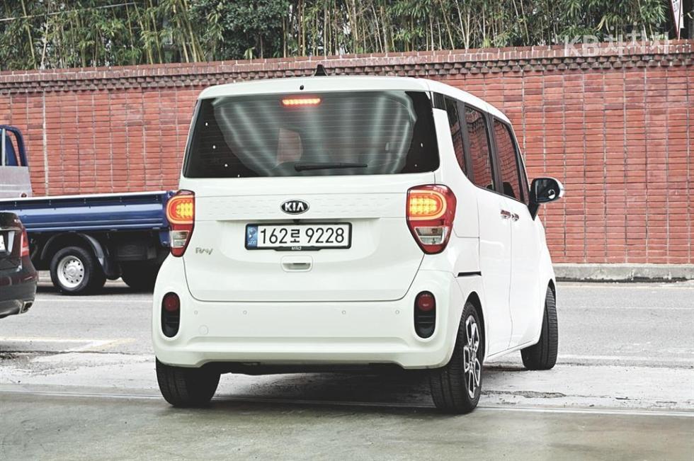 2021 - kia ray