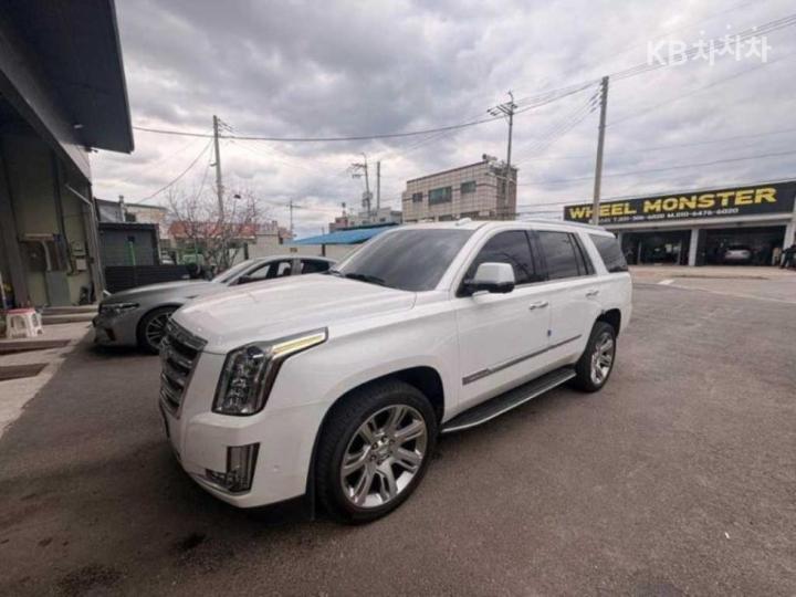 Cadillac Escalade 6.2 V8 3