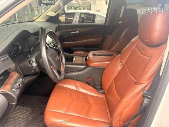 Cadillac Escalade 6.2 V8 5