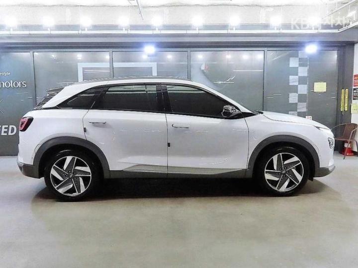 Hyundai Nexo Premium 4