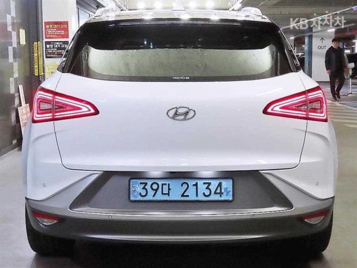 Hyundai Nexo Premium 6