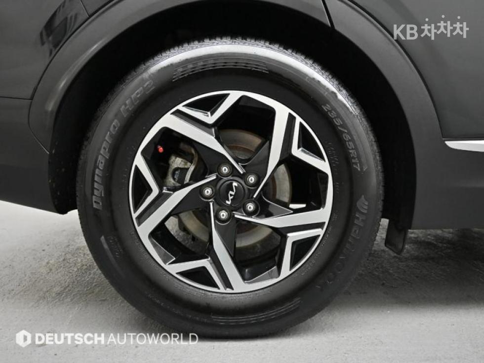 2022 - kia sportage