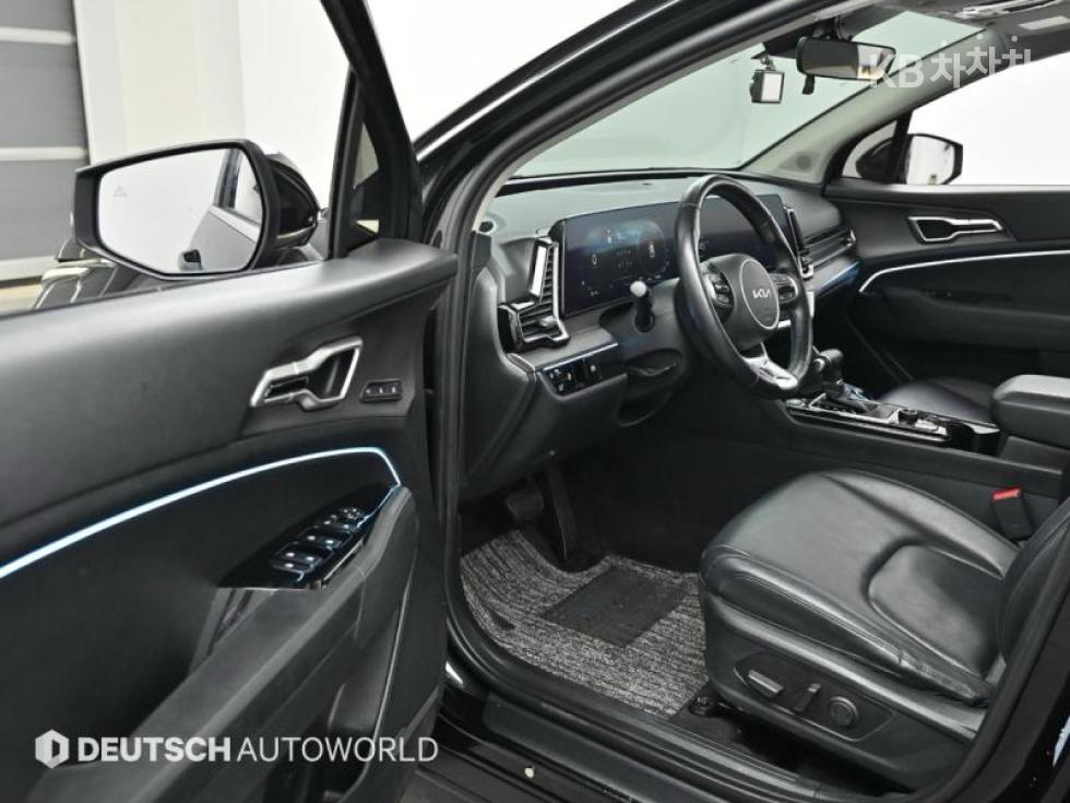 2022 - kia sportage