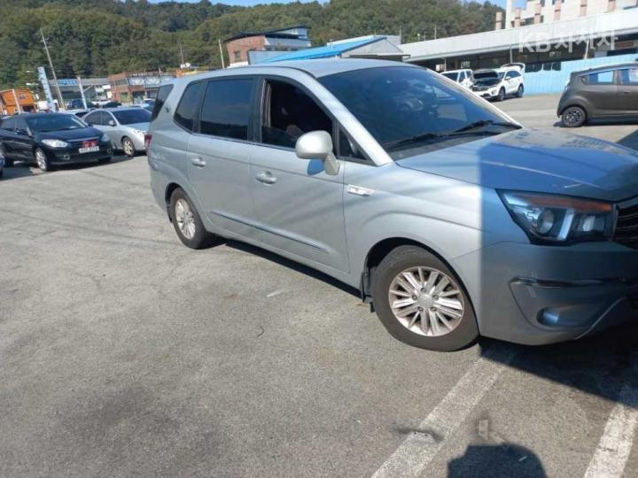 KG Mobility (Ssangyong) Korando Turismo 2WD Extreme 4