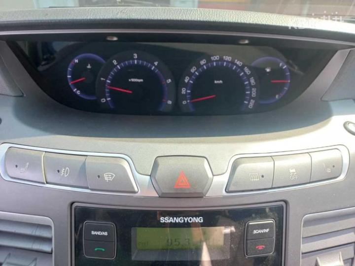 KG Mobility (Ssangyong) Korando Turismo 2WD Extreme 7