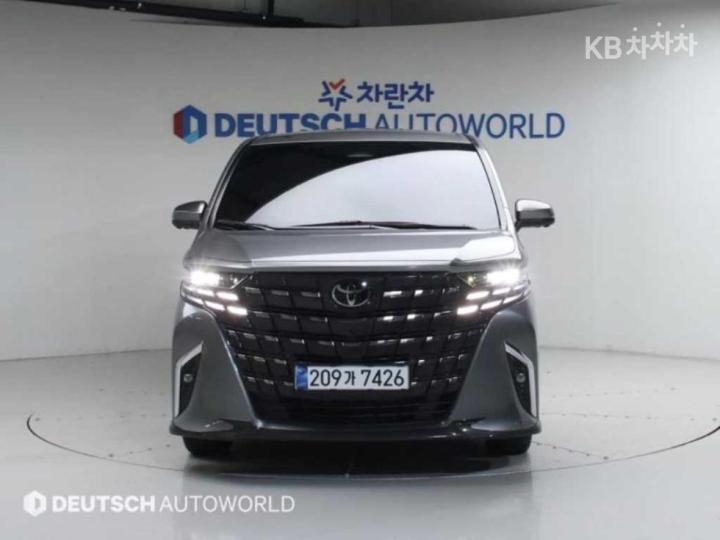 Toyota Alphard AH30 2.5 HEV AWD Base Type 4