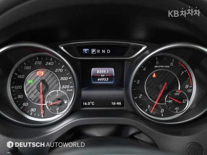 Mercedes-Benz CLA-Class CLA45AMG 4Matic C117 9