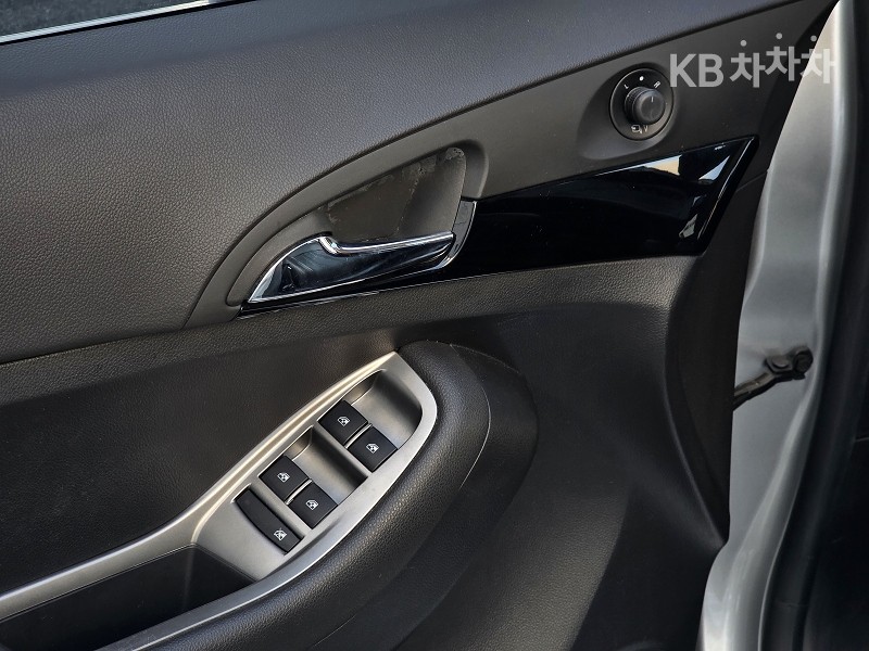 Chevrolet Orlando — miniaturë 11