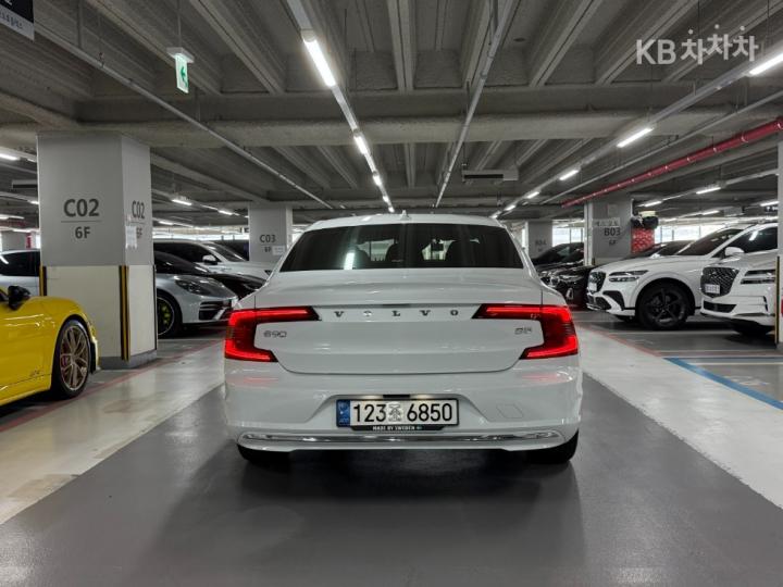 Volvo S90 B5 Inscription 6