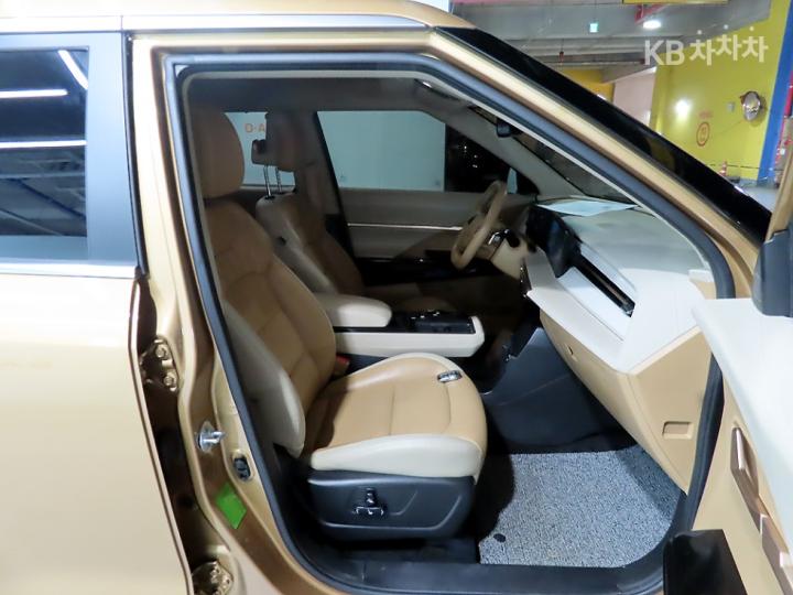 KG Mobility (Ssangyong) Actyon J120 2WD S9 Base Type 10