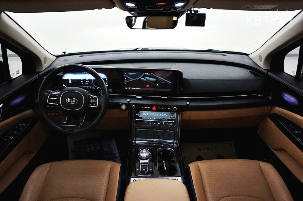 2021 - kia carnival