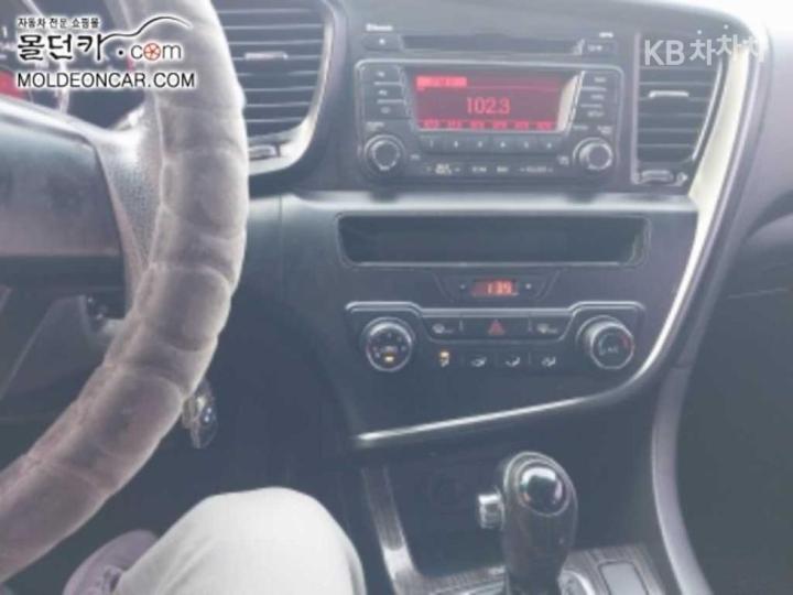 Kia K5 2.0 LPI Deluxe 8