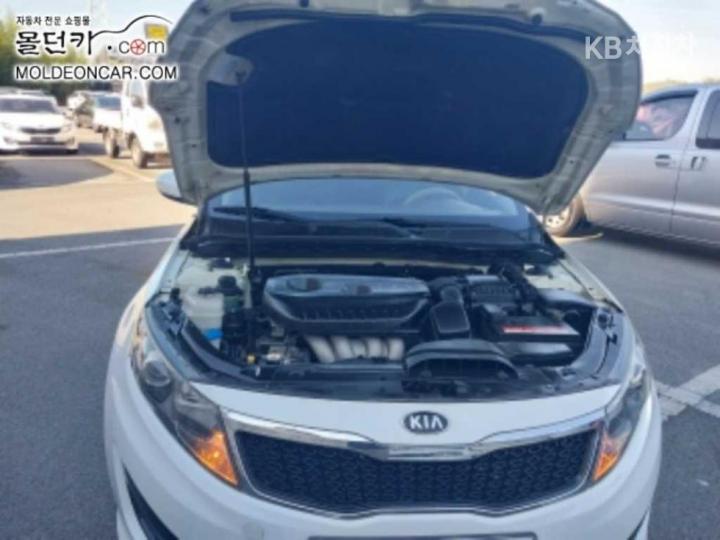 Kia K5 2.0 LPI Deluxe 9