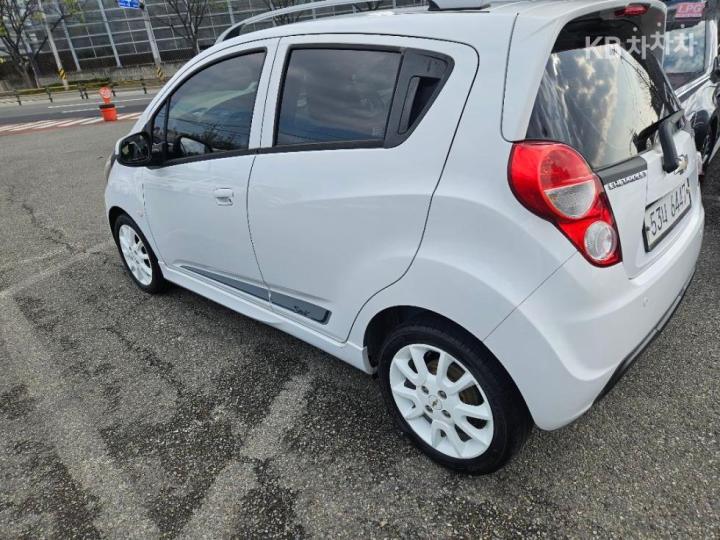 Chevrolet Spark LS+ 4