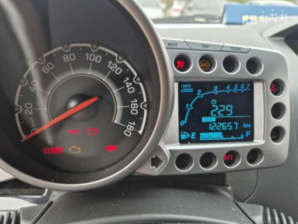 Chevrolet Spark — miniaturë 17