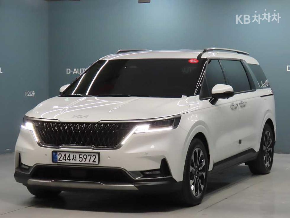 2023 - kia carnival