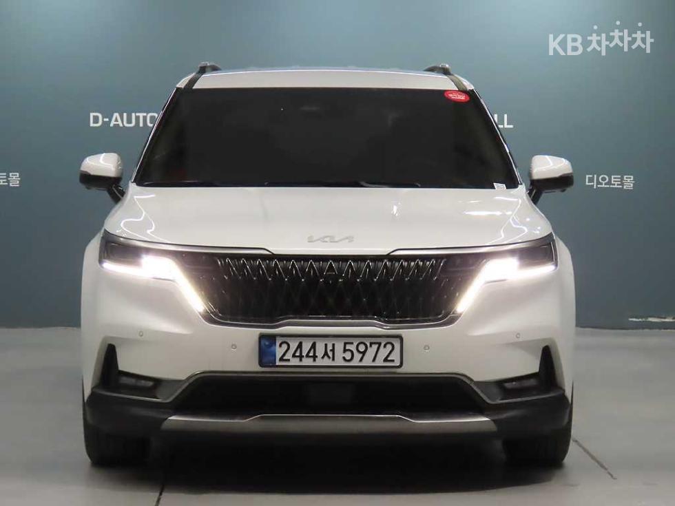 2023 - kia carnival